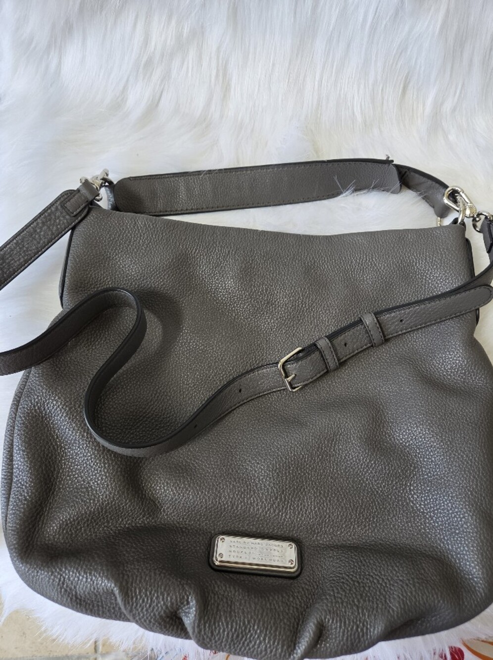 Marc Jacobs Pebbled Leather Messenger Bag in Taupe Gray